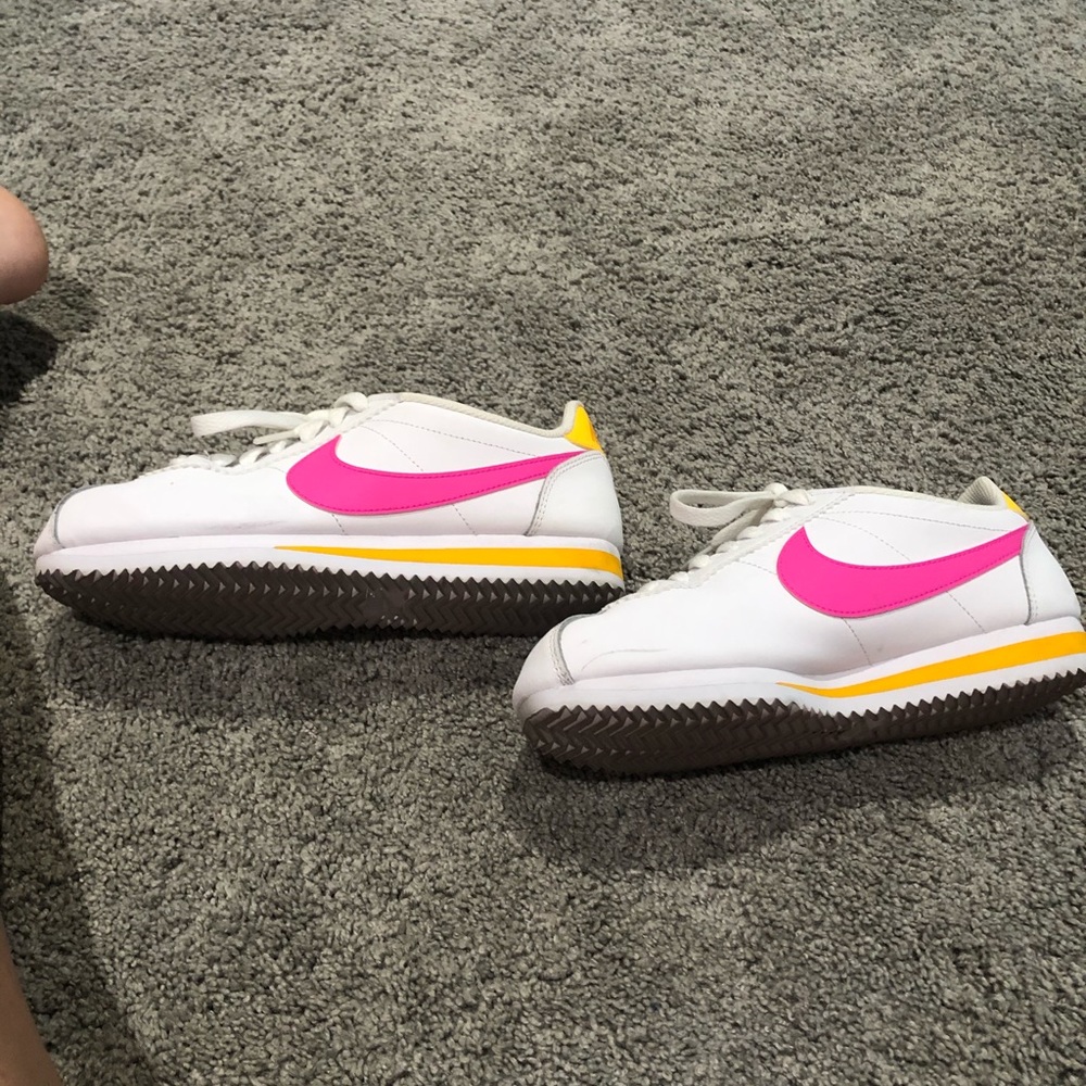 Nike White Sneaker